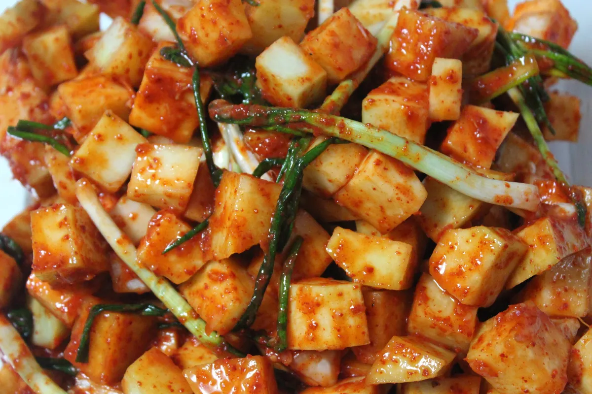 Kkakdugi Korean cubed radish kimchi with perfect crunchy texture
