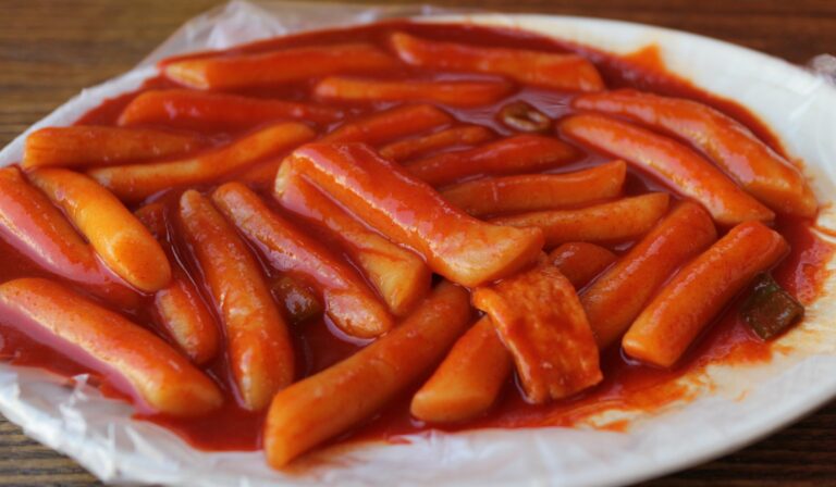 Tteokbokki rice cakes coated in fermented gochujang sauce